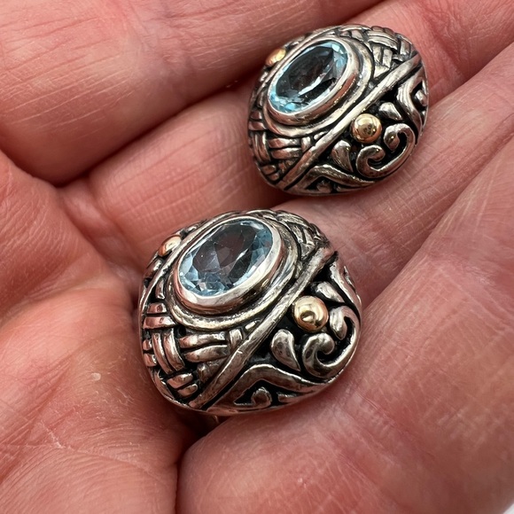 Detailed Vintage Sterling Silver and 18k with Blue Stone Earrings - Picture 6 of 12